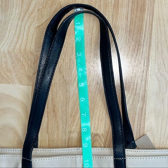 Clever Carriage Company Large Leather Tote New with Tags - Picture 7 of 10